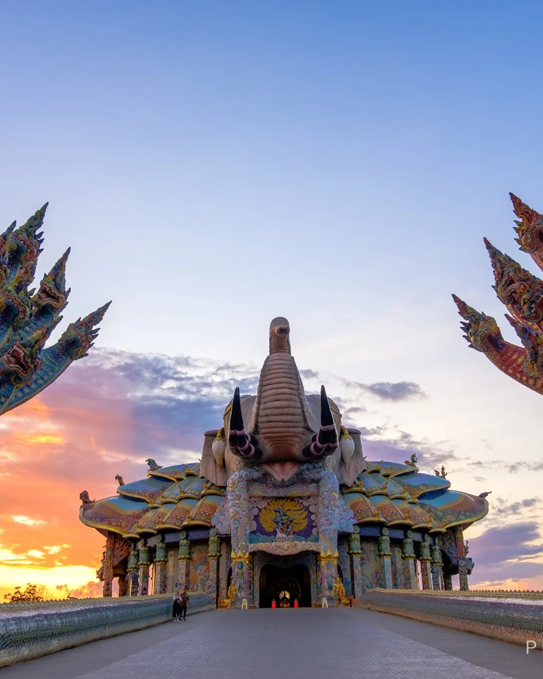 Chùa Wat Ban Rai Luang Phor Koon