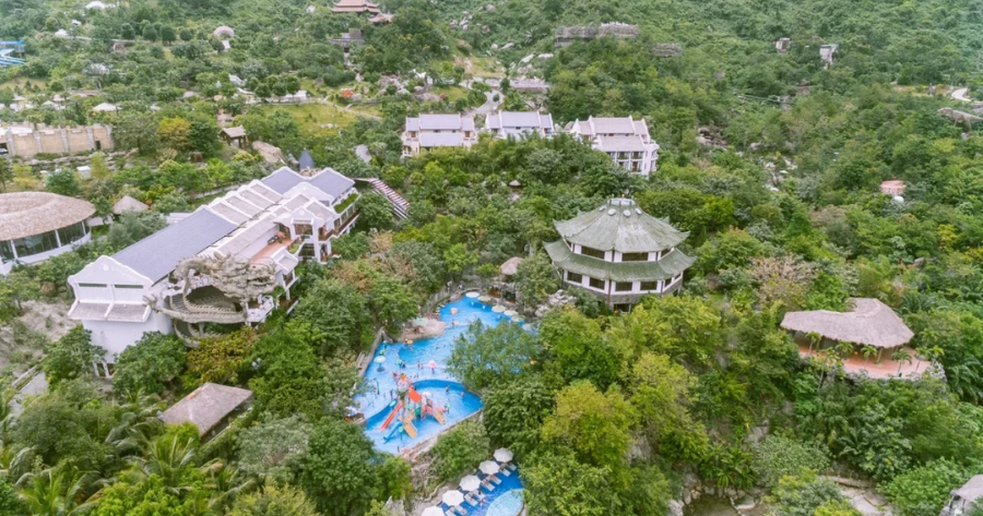 toàn cảnh núi thần tài