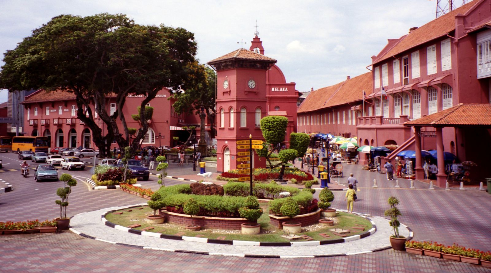 • Quảng trường Hà Lan