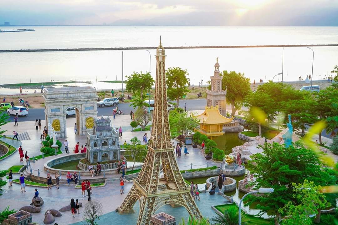 Công vien kỳ quan thế giới Đà Nẵng