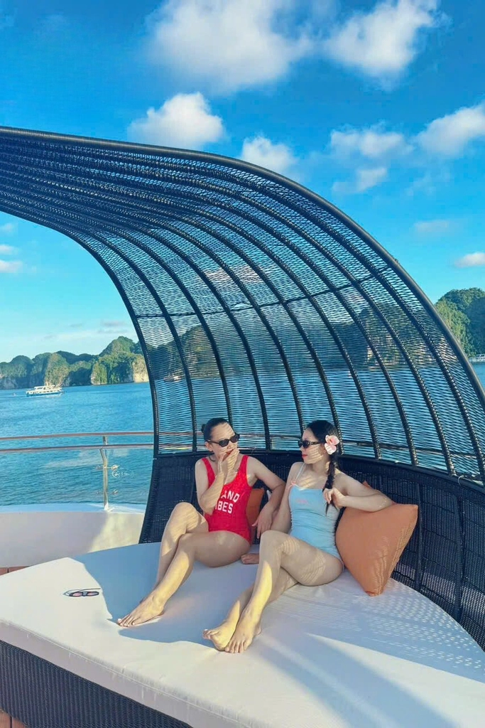 DU THUYỀN D'CHARME