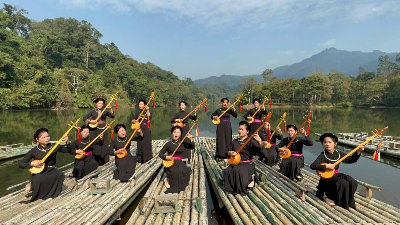 hát then trên hồ Nà Nưa