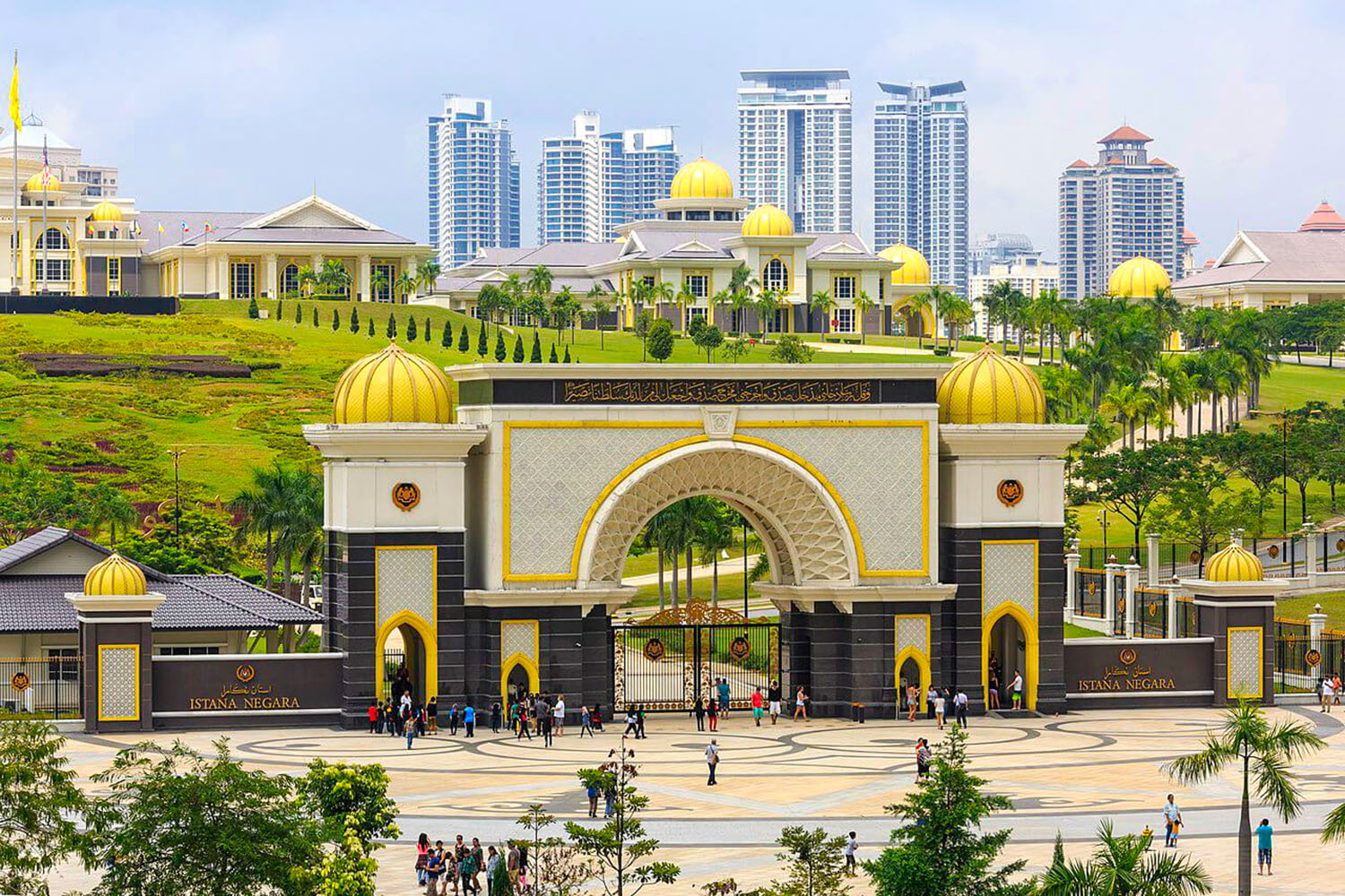 TOUR MALAY 1 NGÀY