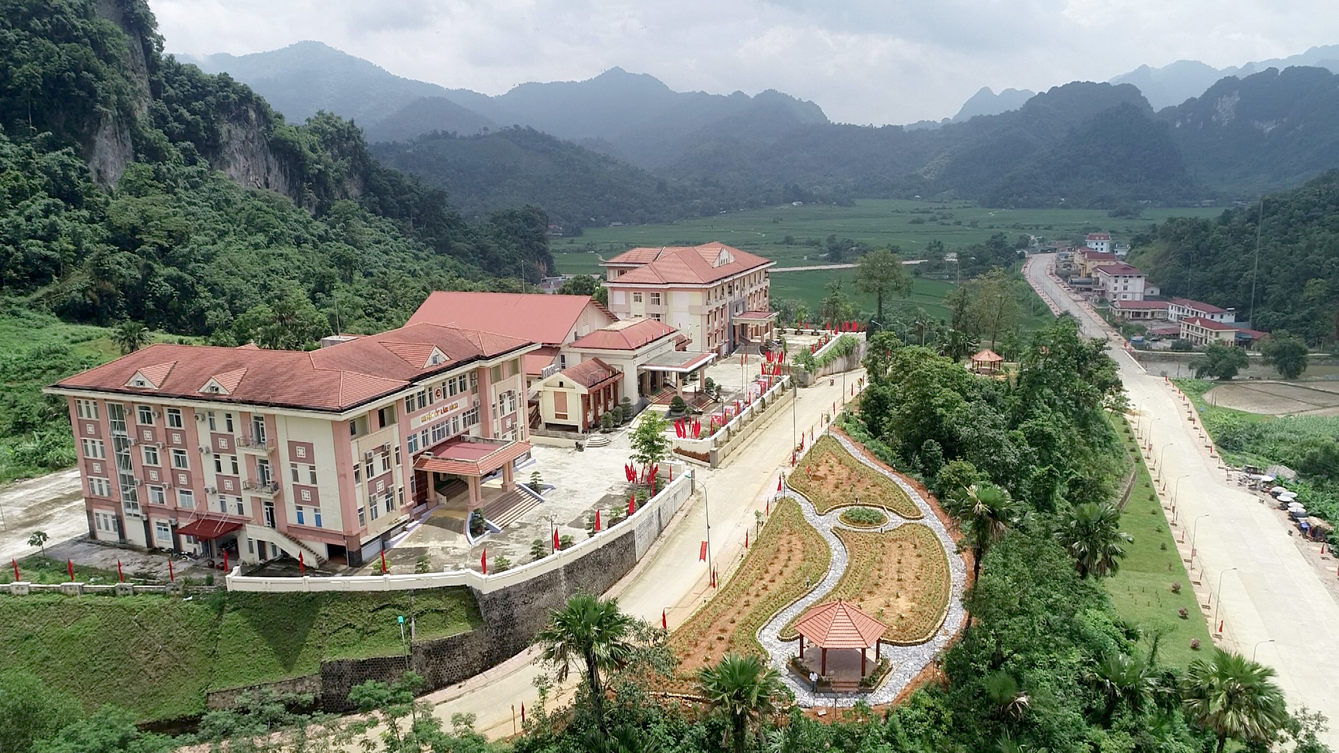 Thị Trấn Lăng Can