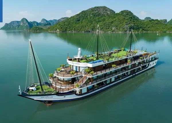 Du thuyền Hạ Long 1 ngày: La Casta