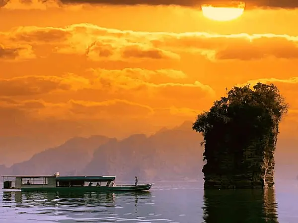 Tuyên Quang – Lâm Bình hồ thủy điện